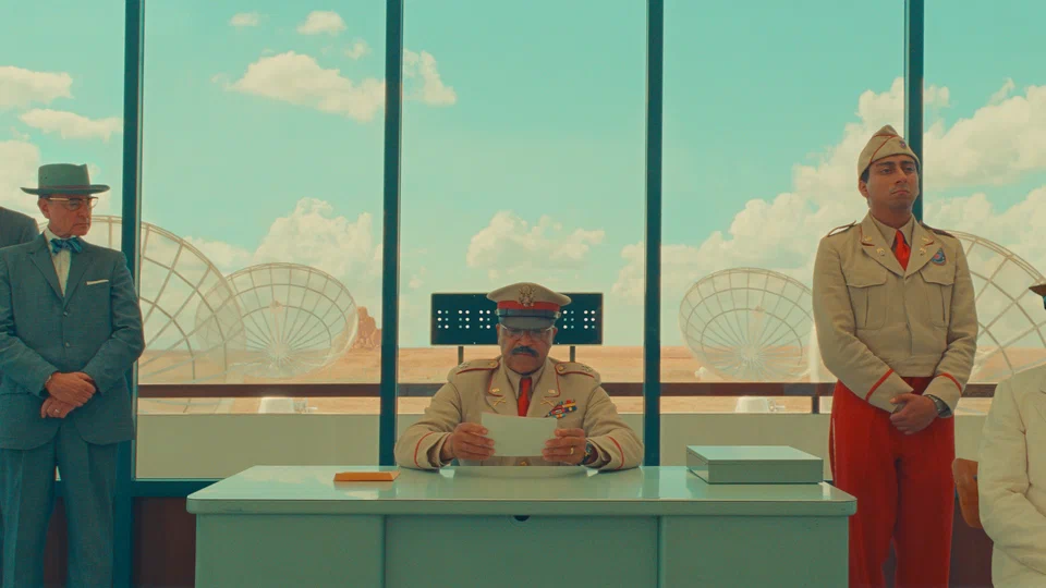 Кадр из фильма "Город астероидов" (2023)